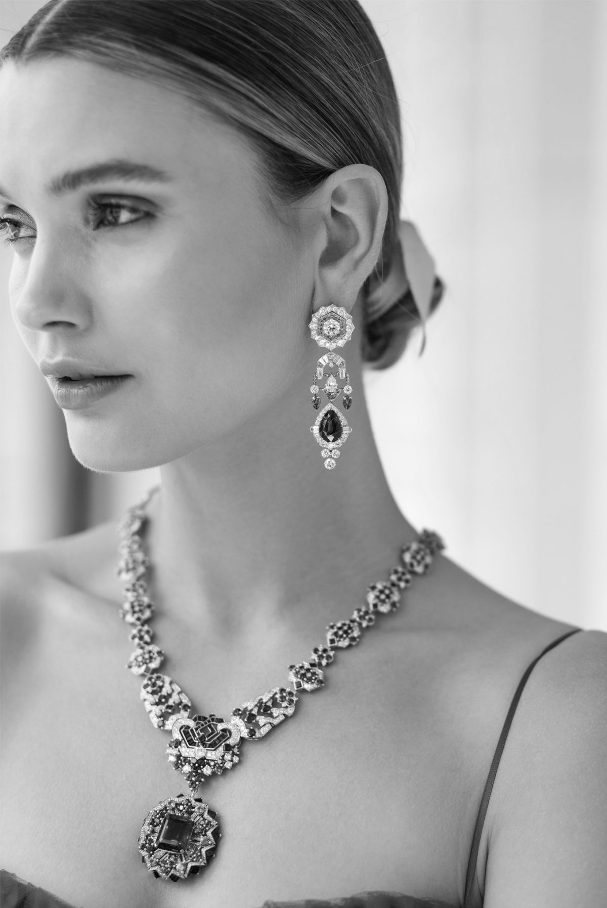 Behind the curtain at Van Cleef & Arpels’s romantic jewellery gala - RUSSH