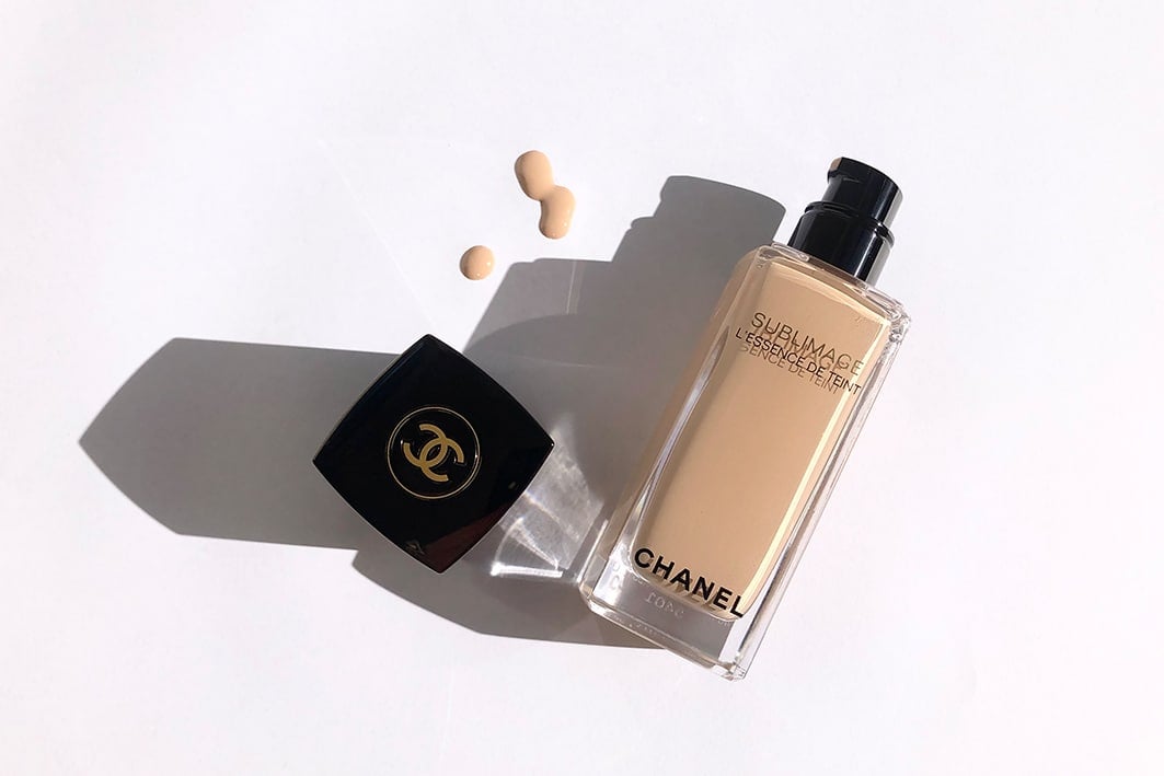 beslutte falskhed Foran Chanel Sublimage L'Essence De Teint: serum foundation review