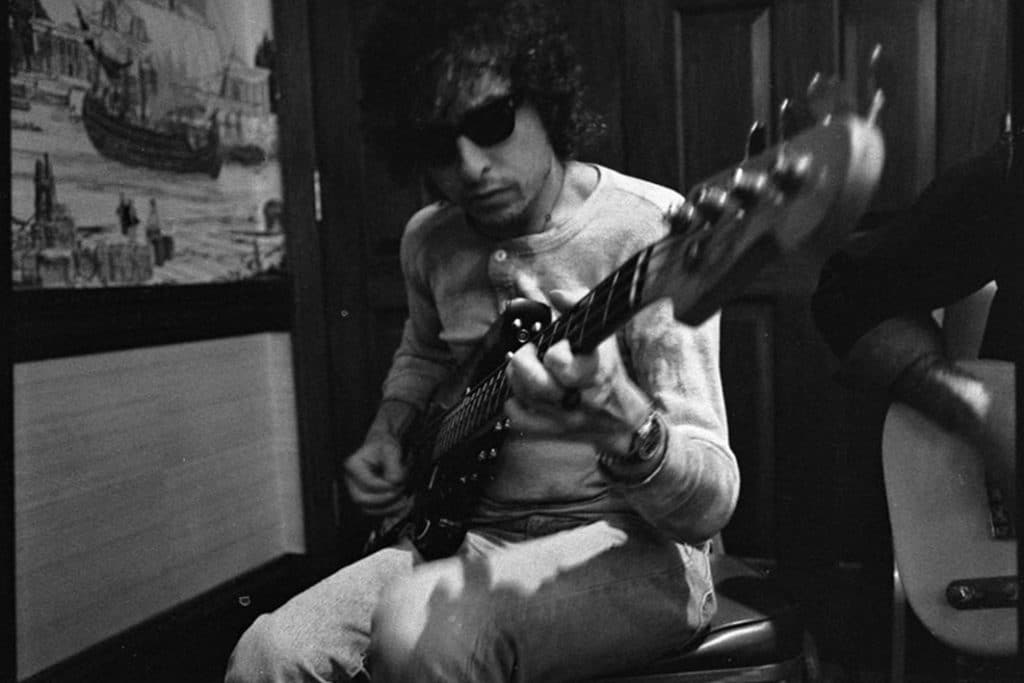 Bob Dylan has sold entire catalog of songs to Universal Music Publishing