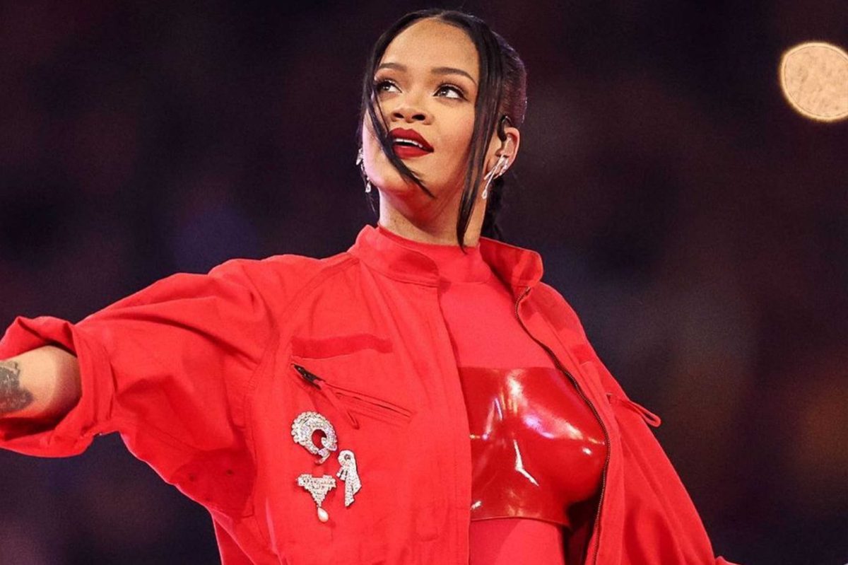 Rihanna Super Bowl outfit
