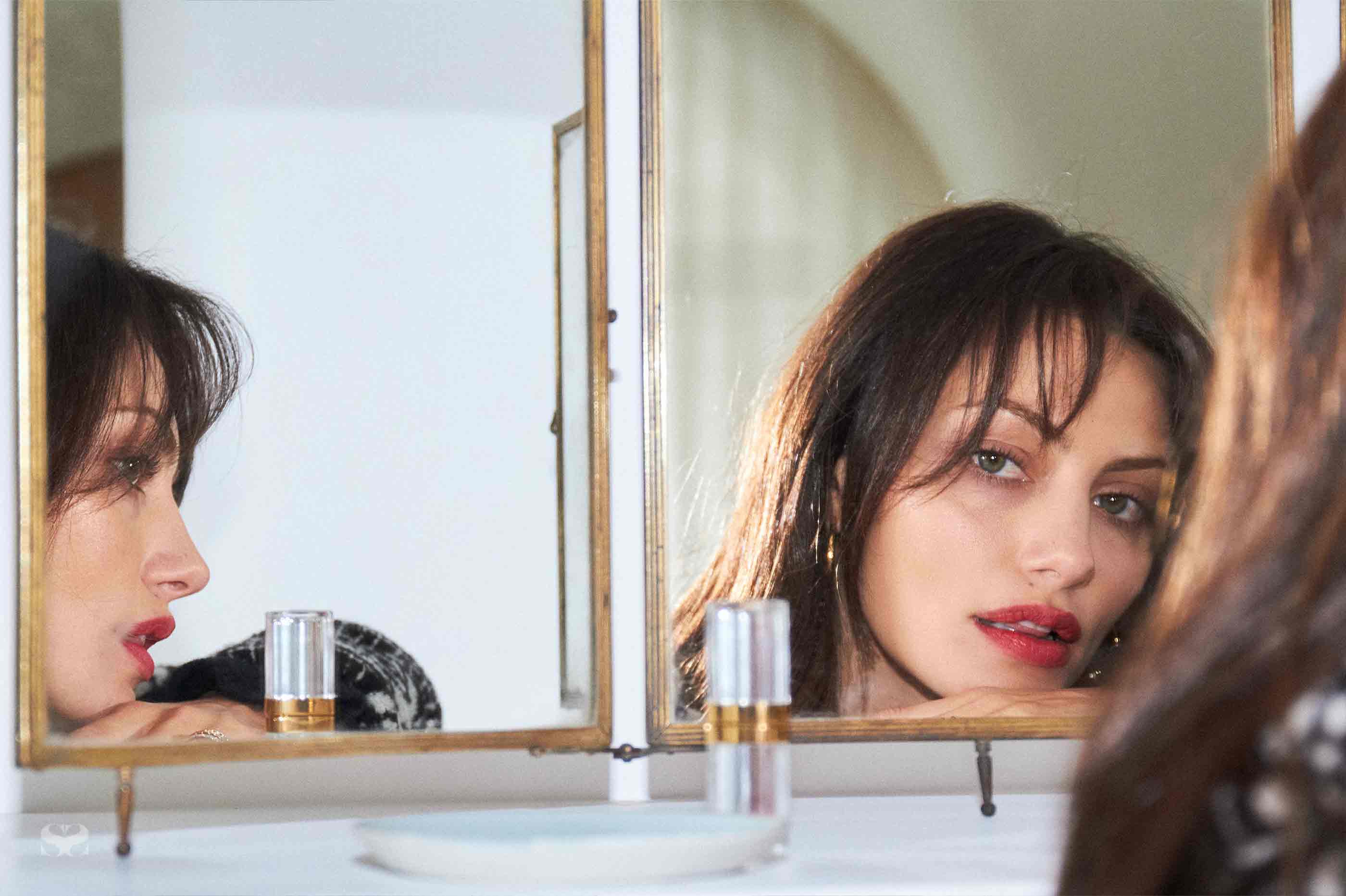 How to create a perfect red lip with CHANEL 31 LE ROUGE lipstick
