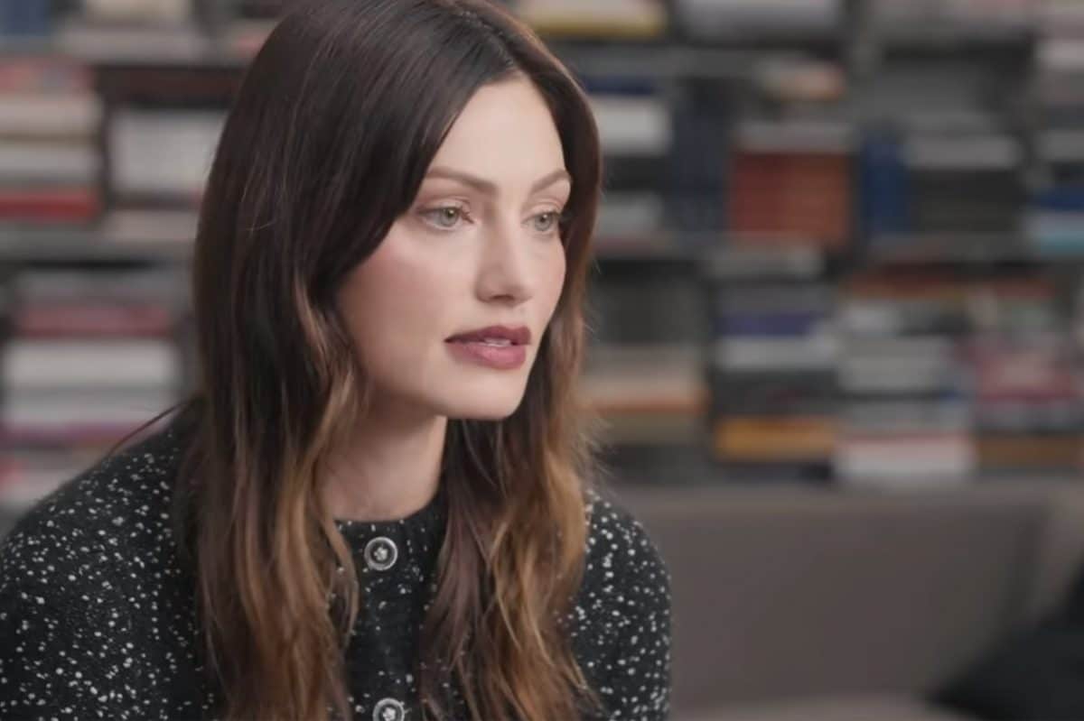 Phoebe Tonkin shares the books that shaped her