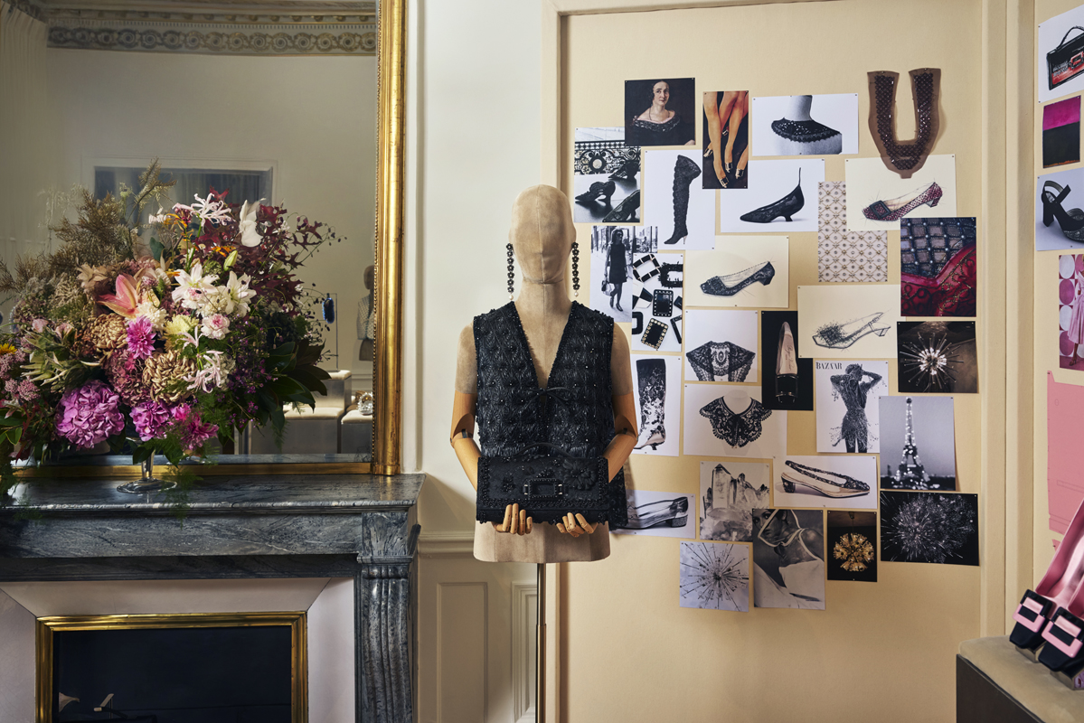 25-10_ROGER VIVIER_22